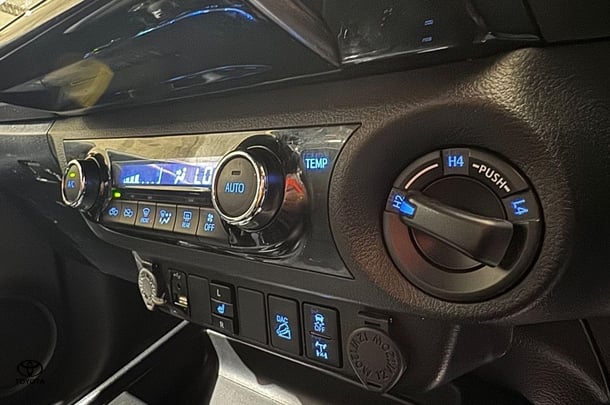 2020 Toyota Hilux Rogue image 22