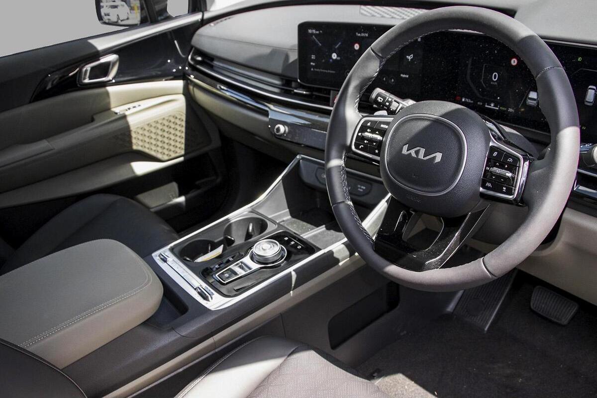 2024 Kia Carnival GT-Line HEV Auto MY25 image 6