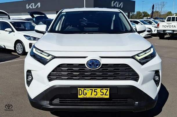 2023 Toyota RAV4 Hybrid GX AWD image 2