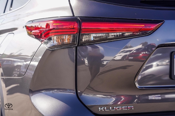 2021 Toyota Kluger Grande image 15