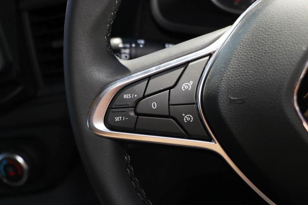 2024 Renault Trafic Pro LWB Manual MY24 image 16