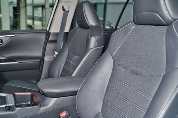 2021 Toyota Rav4 Hybrid Cruiser-2WD image 18