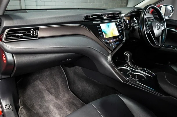 2019 Toyota Camry SX image 20