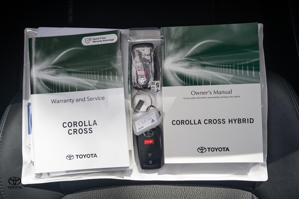 2024 Toyota COROLLA CROSS HYBRID GXL image 22