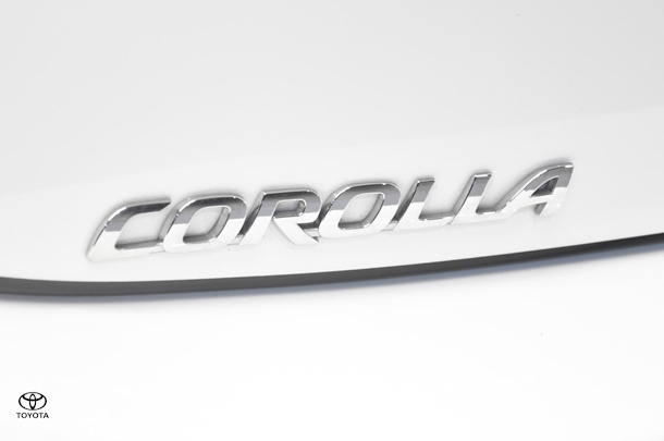 2024 Toyota Corolla Hatch Hybrid Ascent Sport image 7