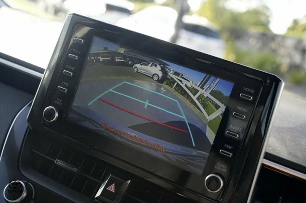 2020 Toyota Corolla Sedan Hybrid SX image 13