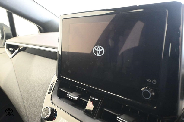 2024 Toyota Corolla Hatch Hybrid Ascent Sport image 12