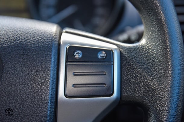 2017 Toyota Prado GX image 15