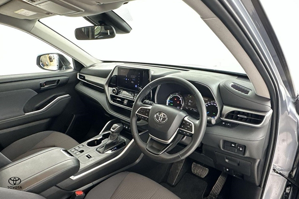 2024 Toyota Kluger Hybrid GX AWD image 15