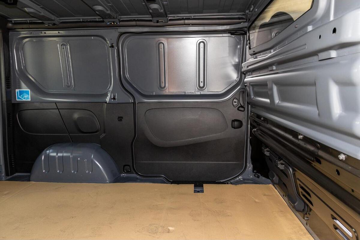 2024 Renault Trafic Premium SWB Auto MY24 image 9