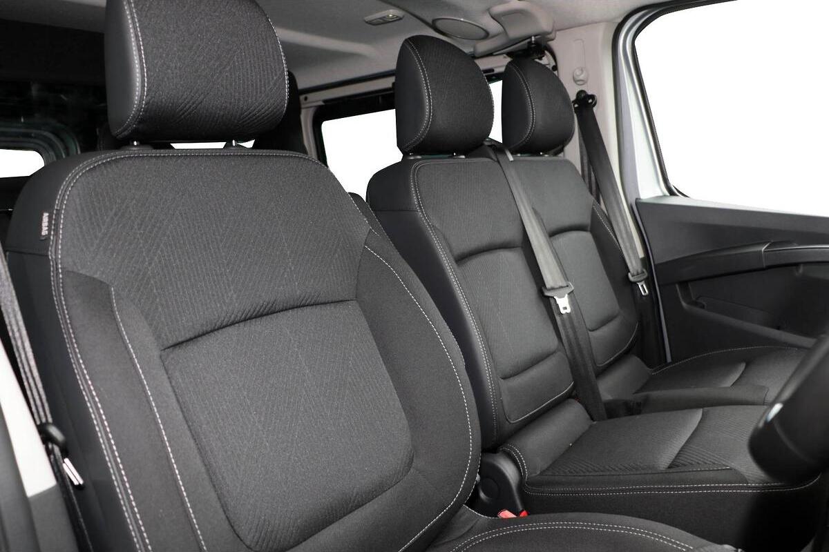 2024 Renault Trafic Crew Lifestyle LWB Auto MY24 image 9