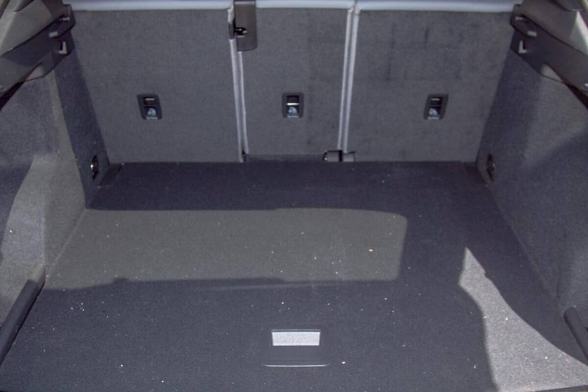 2025 Audi Q3 40 TFSI S Line Auto quattro MY25 image 10