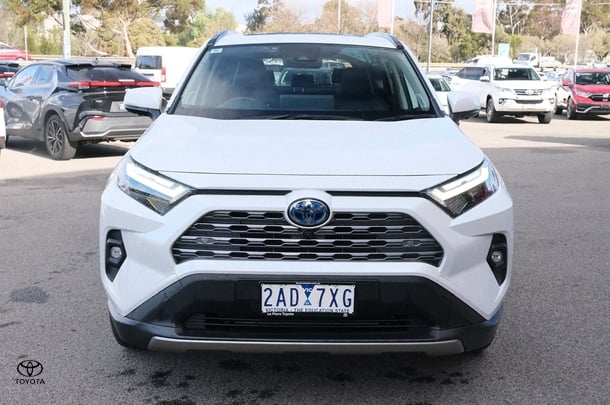 2024 Toyota Rav4 Hybrid Cruiser 2WD image 3