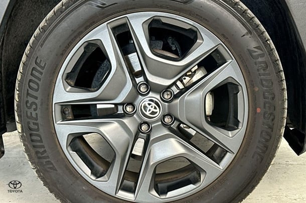 2022 Toyota RAV4 Edge AWD image 5