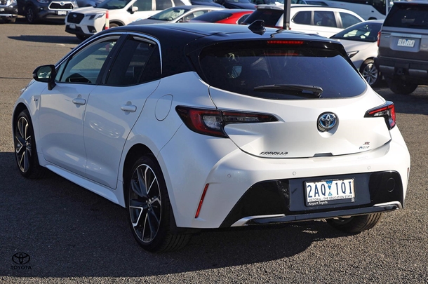 2024 Toyota Corolla ZR image 9