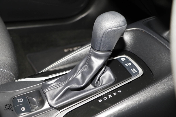 2024 Toyota Corolla Hatch Hybrid Ascent Sport image 14