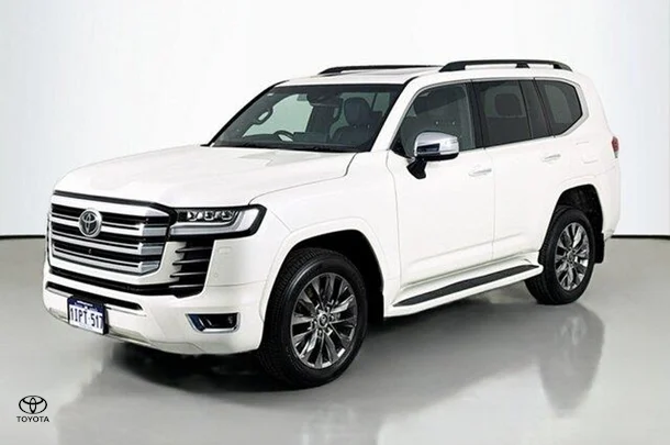 2022 Toyota LANDCRUISER Sahara ZX image 4