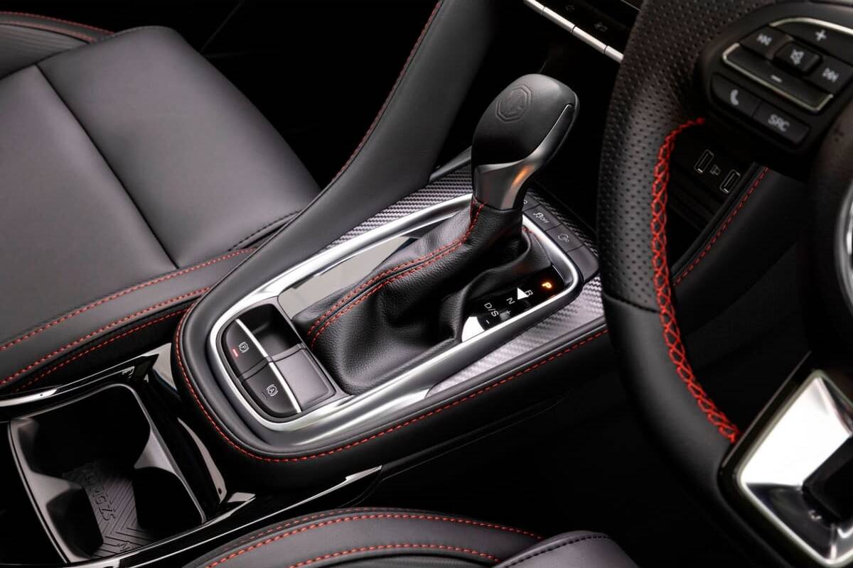 2024 MG ZST Essence Auto MY24 image 11