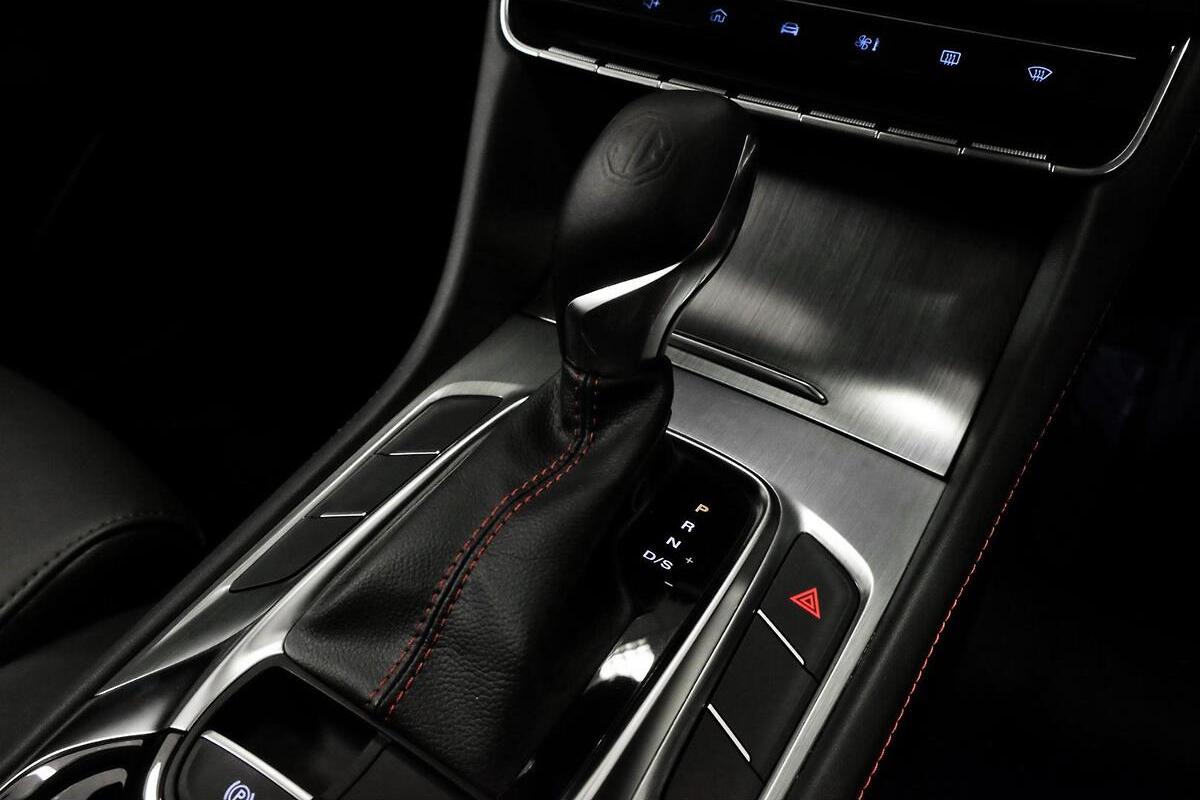 2024 MG HS Vibe Auto FWD MY24 image 17