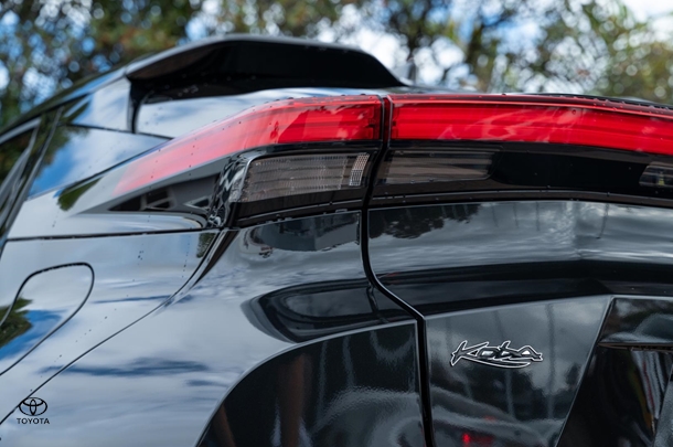 2023 TOYOTA C-HR Hybrid Koba 2WD image 25