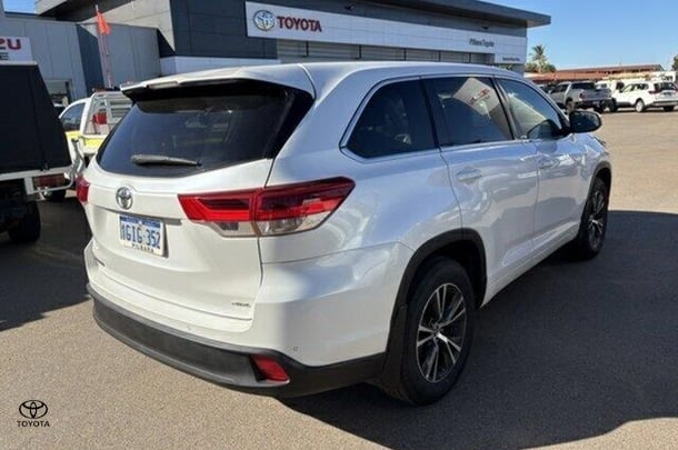 2017 Toyota Kluger GX AWD image 2