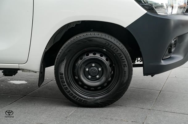 2019 Toyota HILUX Workmate image 20