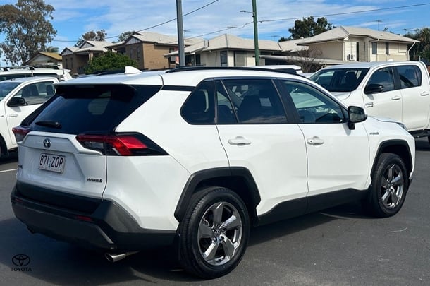 2020 Toyota Rav4 Hybrid GXL-2WD image 3