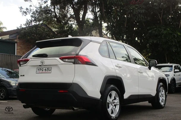2019 Toyota RAV4 GX-2WD image 7