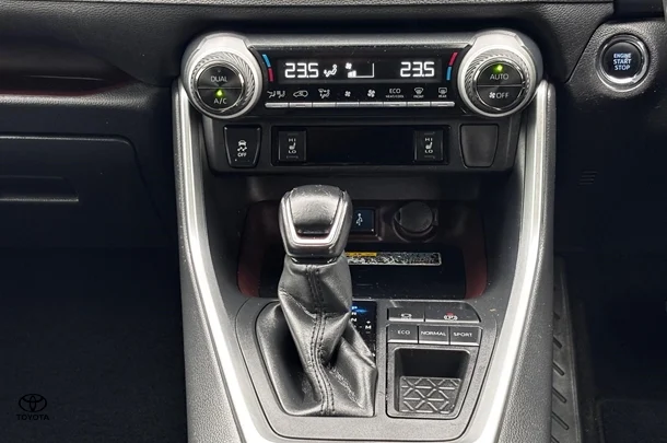 2021 Toyota RAV4 Cruiser 2WD image 22