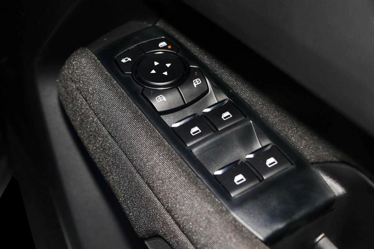 2024 Volkswagen Amarok TDI500 Life NF Auto 4MOT MY24 Dual Cab image 19