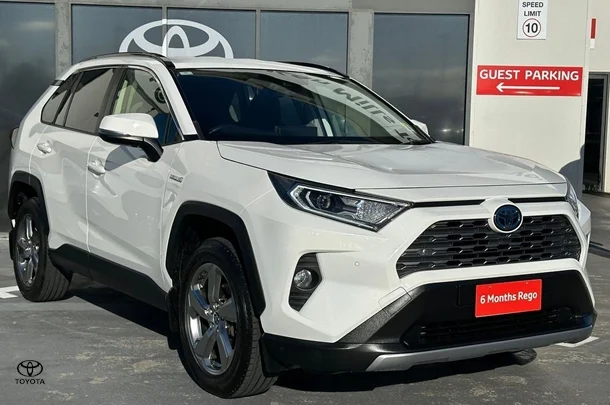 2020 Toyota Rav4 Hybrid GXL-2WD image 2