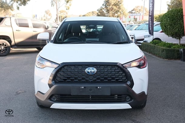 2023 Toyota Corolla Cross Hybrid GX image 3
