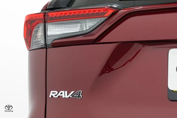 2022 Toyota RAV4 Hybrid GXL-2WD image 11