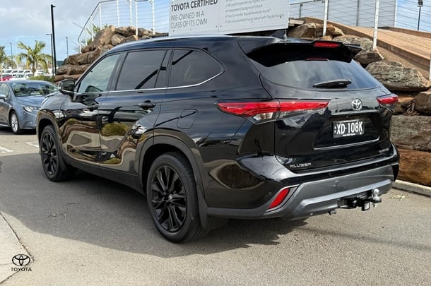 2023 Toyota Kluger 4x2 GRANDE image 4