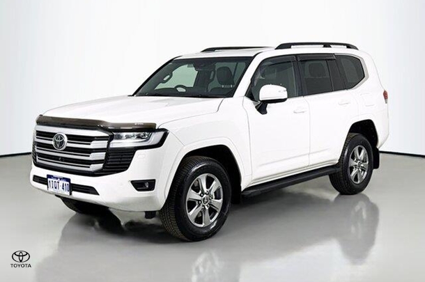 2022 Toyota LANDCRUISER VX image 4