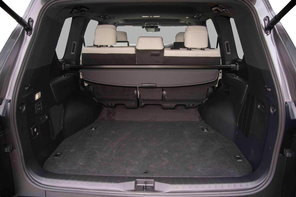 2025 Lexus LX LX600 Sports Luxury Auto 4x4 image 6