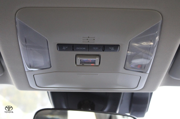 2023 Toyota RAV4 Hybrid GX AWD image 30