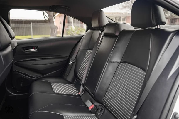 2020 Toyota COROLLA ZR image 19