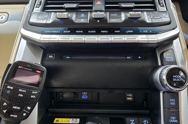 2022 Toyota Landcruiser Sahara ZX image 22