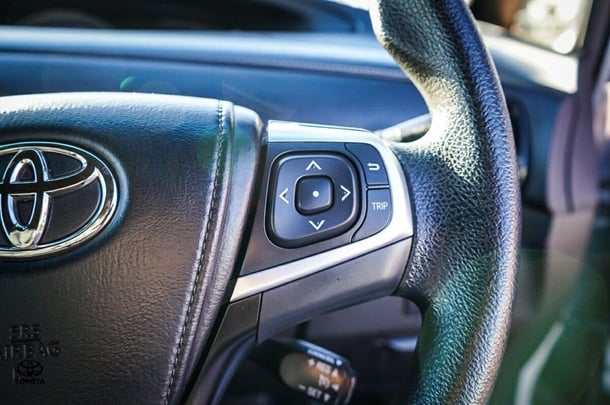 2019 Toyota Tarago GLi image 16