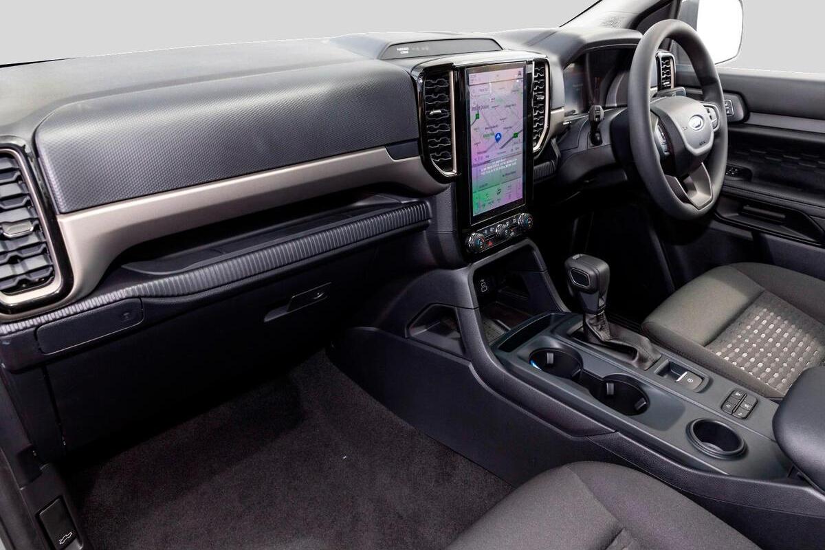 2024 Ford Everest Ambiente Auto RWD MY25.25 image 7