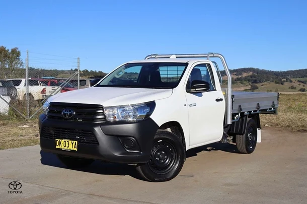 2024 Toyota Hilux 4x2 Workmate image 4