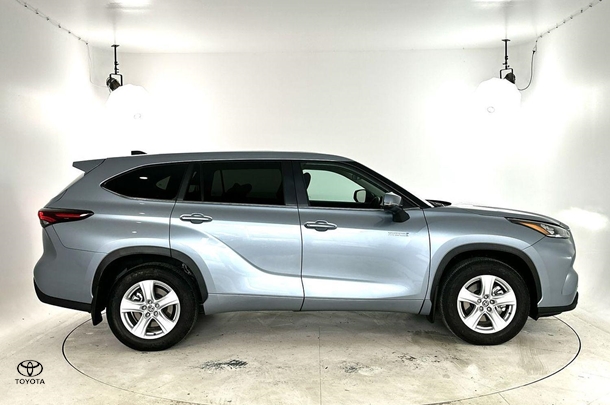 2024 Toyota Kluger Hybrid GX AWD image 10