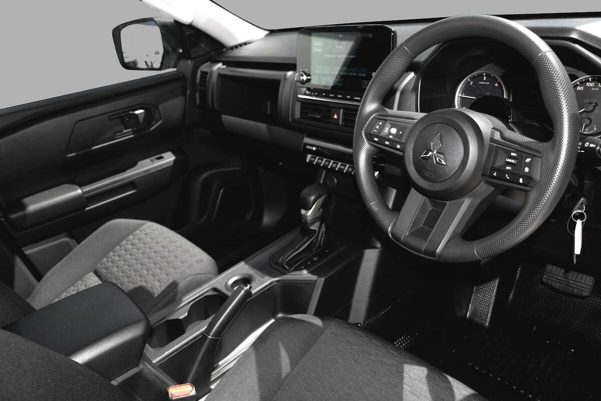 2025 Mitsubishi Triton GLX MV Auto 4x2 MY25 Double Cab image 6