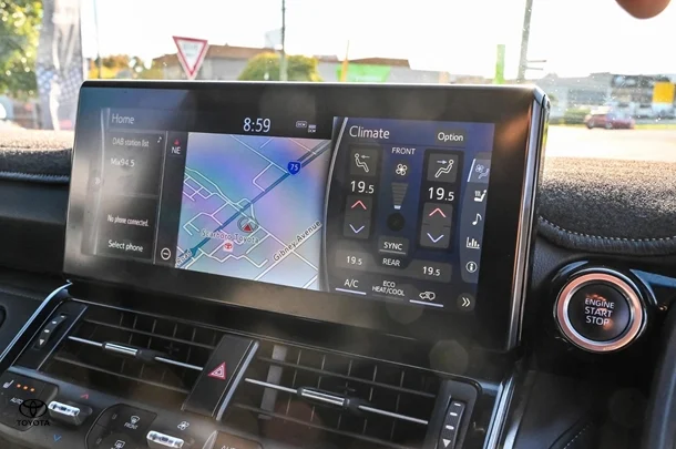 2021 Toyota Landcruiser Sahara image 11