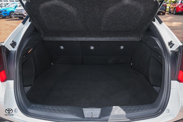 2021 TOYOTA C-HR Hybrid Koba 2WD image 18