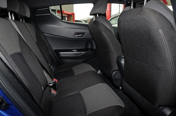 2020 Toyota C-HR Standard 2WD image 9