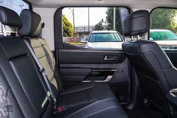 2023 Toyota Tundra Limited image 7