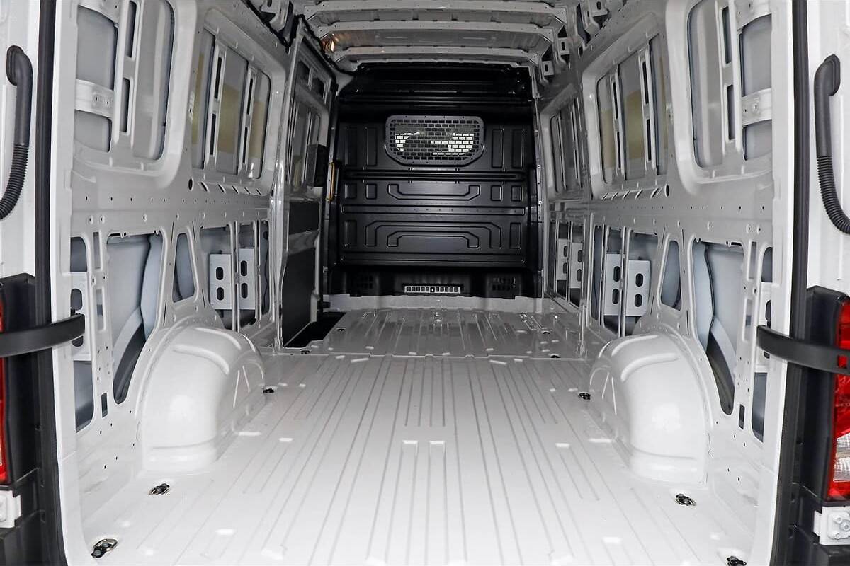 2024 Volkswagen Crafter 35 TDI340 SY1 LWB Manual FWD MY24 image 8