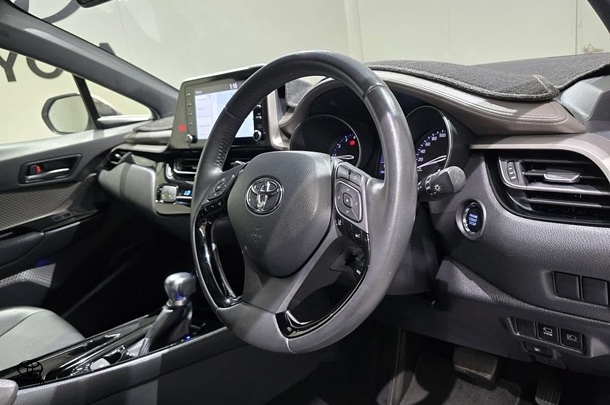 2021 Toyota C-HR Koba AWD image 15
